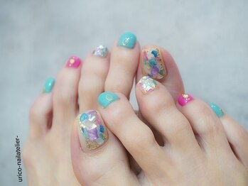 ウリコ ネイルアトリエ(urico nail atelier)の写真/サンダルを履く季節到来!!ちらっと見える足元からおしゃれに♪ネイルが初めての方も大歓迎です◎