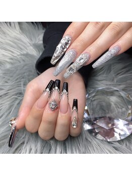 アミュレット(AMULET)/フレンチキラキラネイル