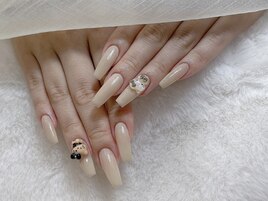 大人の甘さふんわりカラーネイル