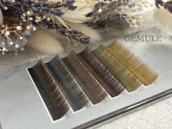 ネイルアンドアイラッシュ ジェムール 川越店(Nail&Eyelash GEMULE)の写真/個性を引き立てる！カラーエクステで目元に華やかさと魅力をプラス！周りの目を惹く、新しい印象へ◎