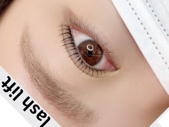 ダブリューアイビューティー 荻窪店(W EYE BEAUTY)/根元から綺麗にカール☆