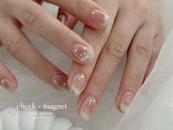 リン 恵比寿(RiN.)/チーク×マグネットネイル akane