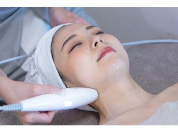 ビューティースタジオ エイワン(A1)/【お顔】