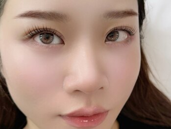 リビケイト 難波店(Livicate)の写真/お顔の印象の8割は眉で決まる◎美眉スタイリングはプロにお任せください♪【眉毛ワックス＋眉カラー¥5000】