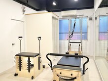 イグネス 大分店の雰囲気(リフォーマー、チェア、ハーフタワー等の主要マシン◎)