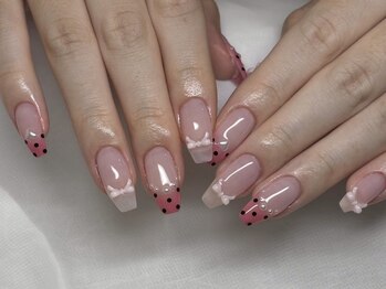 ムートンネイル 大阪梅田店(MOUTON NAIL)の写真/《最旬カラー＆パーツ多数◎》お気に入りが沢山詰まった、あなただけのネイルが完成!可愛い指先に気分UP＊