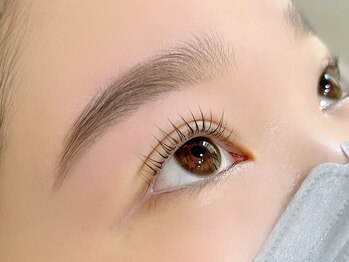 ルチア アイビューティ リゾート(Lucia)/ハリウッドブロウリフト&まつパ