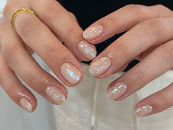 ネイルサロン ティフィン(tiffin)の写真/小さなお爪にぴったりの可愛いデザイン多数♪高い技術力で、繊細アートも対応OK！
