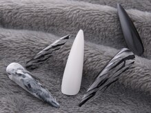 カラーズ(colors)の雰囲気（チップ長さだしデザイン自由¥14990スカルプデザイン自由¥17990）