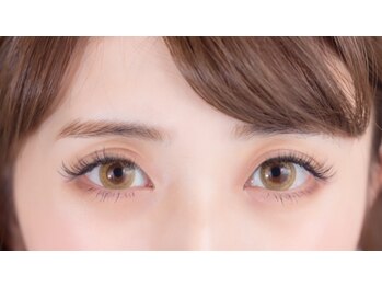 ミーナ バイ エム ウィッシュ(Mina by M.wish)/ボリュームのある目元