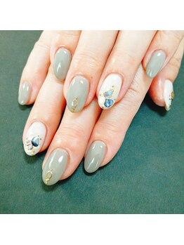 ネイルルーム プリル(Nail Room pulir)/