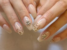 モノ 本通(mono)/レオパードネイル