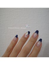 ヴィヴィア(VIVIA)/フレンチネイル