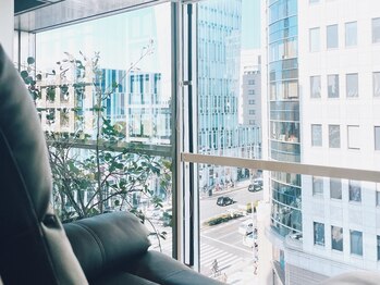 スリーネイルプラスアイラッシュ(Threee Nail+Eyelash)/全席リクライニングチェア