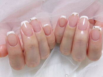 エマネイル プラスキハクヤ 天満橋店(EmaNail+KIHAKUYA)/持ち込みフレンチ