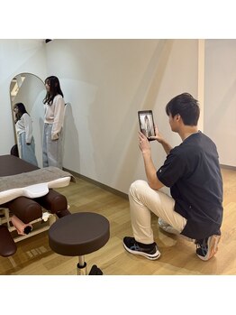 なぎのき鍼灸治療院/施術前の姿勢チェック