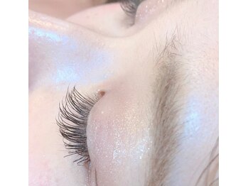 フリルアイビューティ 豊中店(Frill Eye Beauty)/