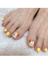 ブラン(blanc)/お花フットネイル