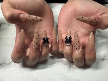 ユーネイル(yuu Nail)の写真/オフィスでもOKな大人ネイルで上品に！肌馴染みのいいカラーで指先を美しく彩るサロン☆