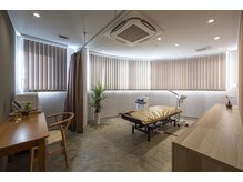 グローアップ(Glow up)/明るく広々した空間で癒される