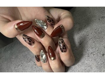 ヴィヴィ(vivi)/レオパードネイル