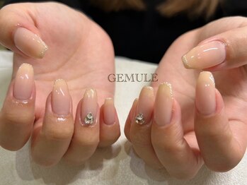 ネイルアンドアイラッシュ ジェムール 川越店(Nail&Eyelash GEMULE)の写真/シンプルでもさりげなくおしゃれに♪理想の指先を叶えて、忙しい毎日でもオフィスでも一際輝く存在に！◎