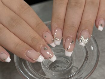 サロン ド シェリエ(salon de Cherie)/