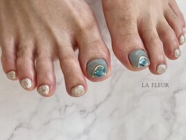 ネイルモデル 選べる親指アート