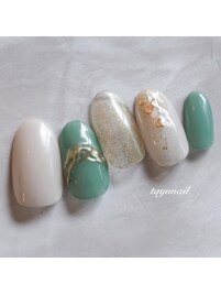 グリーンミラーネイル