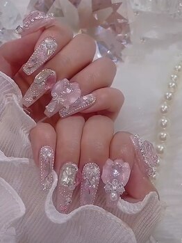 ロカネイル(ROKA NAIL)の写真/スピーディー&美フォルムにこだわる高技術！種類豊富なパーツをご用意★なりたい指先を実現♪[新大久保]