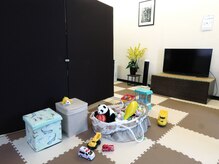整体院つるぎの雰囲気（０～５歳までのお子さま向けのおもちゃやぬいぐるみがたくさん♪）