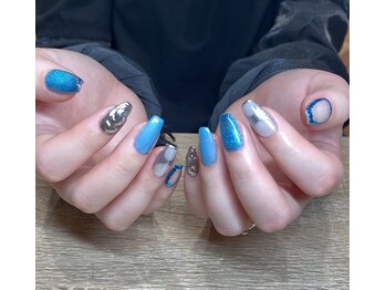 エーナイン イオンモール三川店/水色ベースのデザインネイル