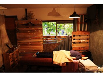 サロン ド リブラ(SALON DE REBRA)/