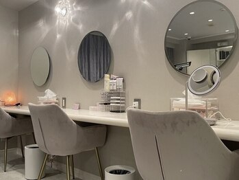 グランディール(GRANDIR)/パウダールームでお出かけ前にも