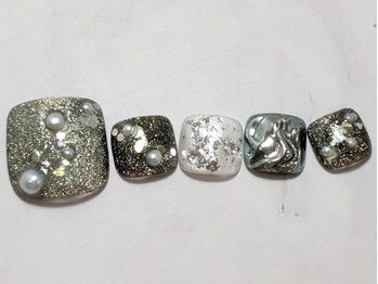 ネイルブレイク リリア(Nail Break lilia)/【初回オフ無料】ゴージャス