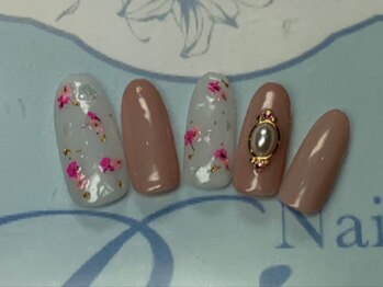 ネイルサロン リリオ(Nail Salon Ririo)/押し花散らしネイル