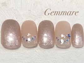 小花ワンポイントネイル