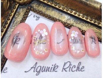 アグニークリッシェ(Agunik Riche)/【逆チークネイル】