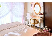 ダンブランシェ/施術ルームへご案内