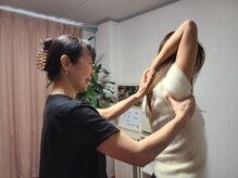 いやしの森 2号店の雰囲気（肩の可動域の変化を実感いたします◎）