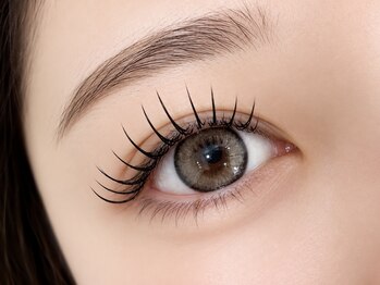 フリークラッシュ 高崎(FLEEK LASH)の写真/LEDエクステ｜モチだけじゃない。濃さ・長さ・束感まで、欲しい印象を自由にデザイン ♪