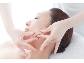 イル 名取店(iru)/小顔美人フェイシャル