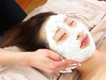 ラネージュ(LA NEIGE)/バザルト小顔フェイシャル90分