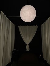 リゾネート/夜の部屋