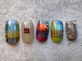 ホリデーチェック柄ネイル