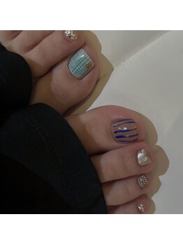 アンティム ネイル(INTIME nail)の写真/足元まで世界観がある洗練されたデザイン♪思わず見せたくなるフットネイル。お任せでもセンス良く仕上がる