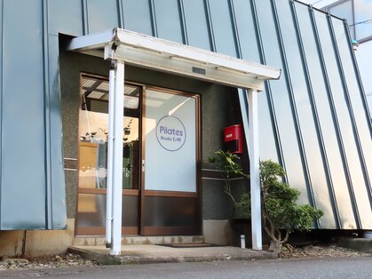 エミ(EMI)の写真