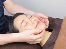 西小山弁天通り 鍼灸治療院/顏の歪みとむくみを取り除く