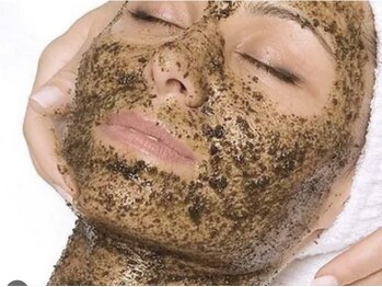 ファユン(FAYUN.)の写真/「繰り返すニキビ、赤み、毛穴…」鏡を見るたびに落ち込んでしまう、そんなお悩みを抱えていませんか？