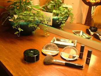 コリーヌイデアエステ(COLLINE idea esthe)/メイク…お化粧品も揃ってます